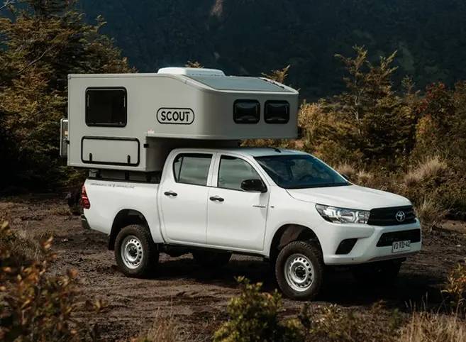 Camper World Yoho | Camper hard-side 4 estaciones
