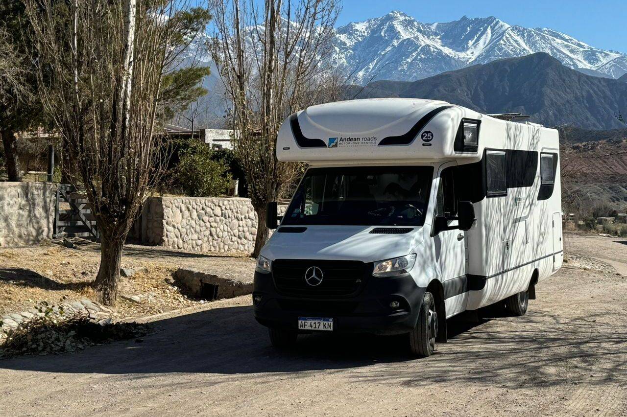 Andean Roads — Motorhomes y Campers