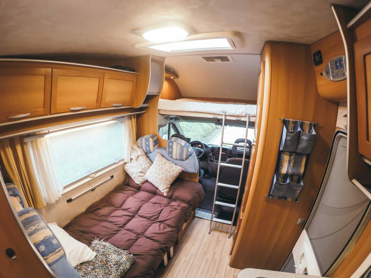 Mundo Motorhome foto 3