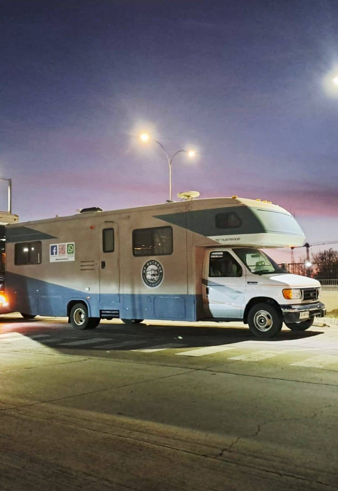 Motorhome HP Outdoor  FORD E450, MODELO JAMBOREE; 7 personas - Santiago foto 8