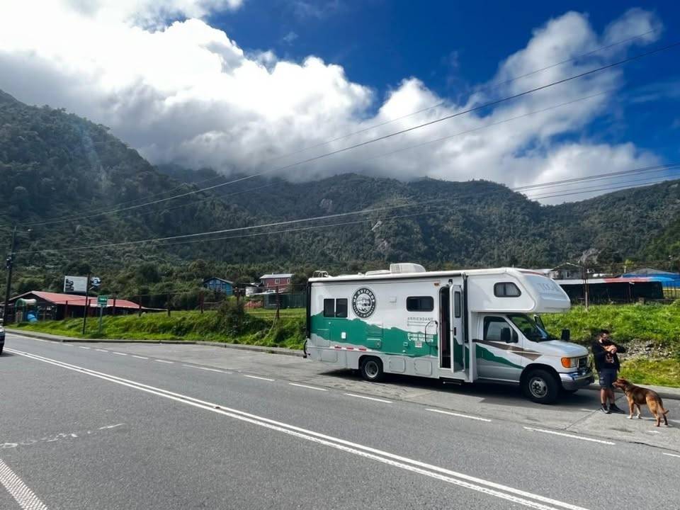 Motorhome HP Outdoor 5 personas - Santiago